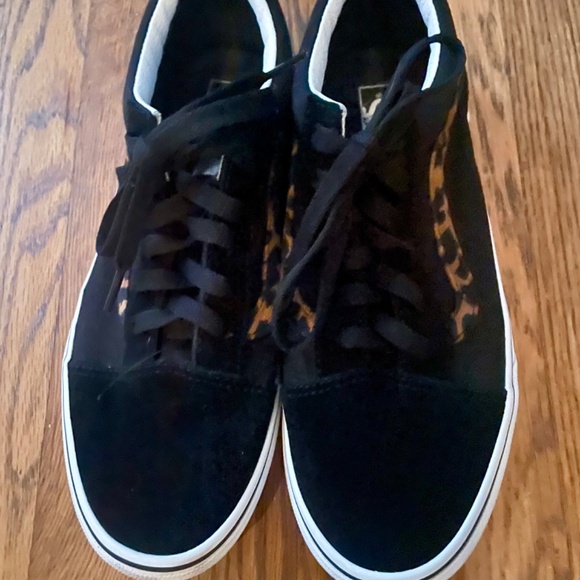 Vans - Picture 3 of 3